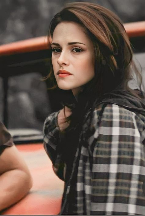 Bella Swan Vampire, Kristen Stewart Hair, Twilight Vibes, Twilight Saga Series, Bella Cullen, Bella Beauty, Kristin Stewart, Dark Princess, Kristen Stewart Style