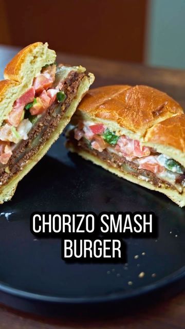 Chorizo Burger, Beef Chorizo, Burger Recipes Beef, Where's The Beef, Burger Bar, Beef Burger, Hamburger Recipes, Smash Burger, Pepper Jack Cheese