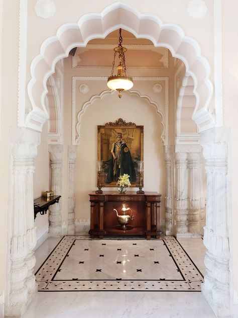 Inside an Indian Palace Where You’ll Eat Off of Real Gold