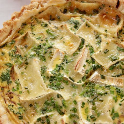 Brie and Broccoli Quiche by Ree Drummond Brie Quiche, Filet Mignon Chorizo, Broccoli Quiche Recipes, How To Make Quiche, Best Quiche Recipes, Best Quiche, Food Network Recipes Pioneer Woman, Eggs Quiche, Broccoli Quiche