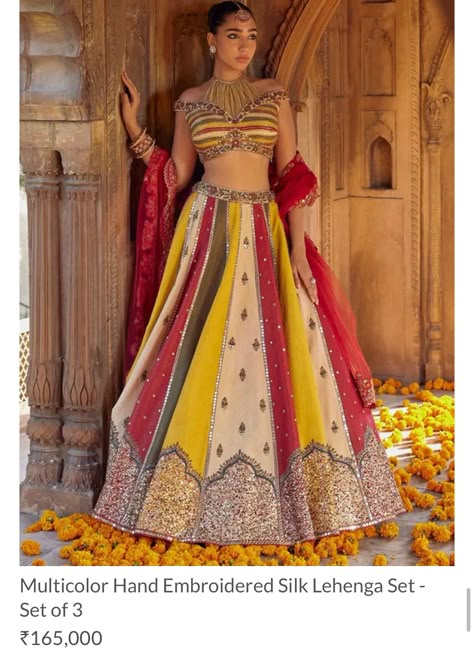 Patch Work Lehenga, Lehenga Blouse Ideas, Contrast Lehenga, Multi Color Dupatta, Shaded Lehenga, Mughal Pattern, भारतीय दुल्हन संबंधी, Bandhani Pattern, Blouse Neckline