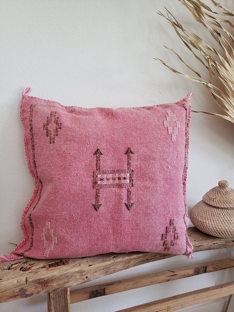 Living Boho, Vintage Cactus, Pink Cactus, Hand Painted Wooden Signs, Cactus Pillow, Silk Pillow Cover, Silk Plants, Handmade Throws, Cactus Silk