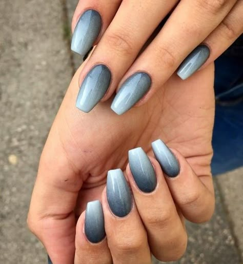 Dark Grey Nails, Marilyn Nails, Ombre Nail Ideas, Light Gray Nails, Grey Matte Nails, Black Ombre Nails, Black And White Nail, Black And White Nail Art, Royal Family Portrait