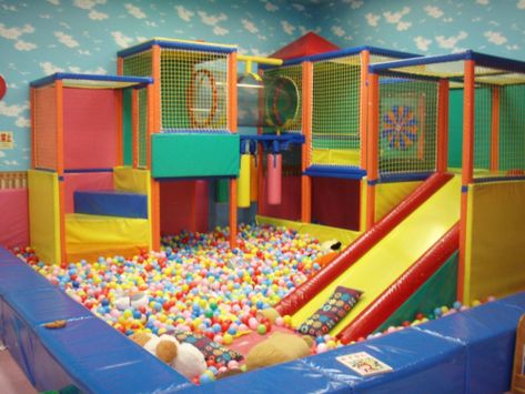 Indoor Play Area, Indoor Playroom, Backyard Trampoline, Kids Indoor Playground, Indoor Gym, Indoor Play Areas, Playroom Design, Playground Design, Mia 3