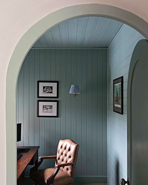 Tounge And Groove, Country Cottage Living Room, Tongue And Groove Walls, Tongue And Groove Panelling, Tongue And Groove Ceiling, Interior Design London, Interior Design Gallery, Lovely Family, Cottage Living Rooms