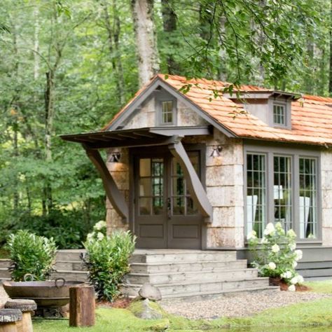 Cottage Floorplan, One Bedroom Cottage, Jeffrey Dungan, Buy A Tiny House, Tiny House Cottage, Cottage Tiny House, Small House Living, Berry Garden, Lake Houses Exterior