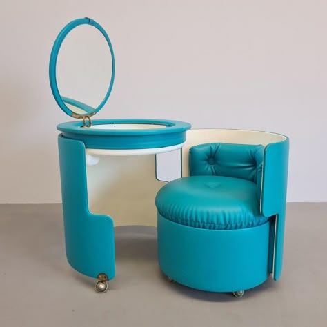 Light Blue Dilly Dally Dressing & Armchair by Luigi Massoni for Frau, 1970s, Set of 2, in Very Good conditions.  Designed 1970 to 1979 This piece has an attribution mark,   I am sure that it is completely authentic and  take full responsibility for any authenticity   issues arising from misattribution Dreamcore Furniture, Funky House Decor Vintage, Vibrant Home Decor, Nerd Furniture, Cool Side Tables, Wavy Furniture, 60s Room Decor, Funky Interior, Reclaimed Decor