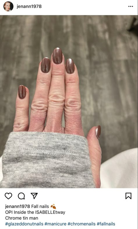 Tin Man Chrome Nails, Brown Chrome Nails Short Square, Chocolate Crome Nails, Fall Chrome Nail Colors 2023, Neutral Chrome Dip Powder Nails, Tan Crome Nails, Chrome Nails Pale Skin, Glazed Donut Fall Nails, Fall Shimmer Nails