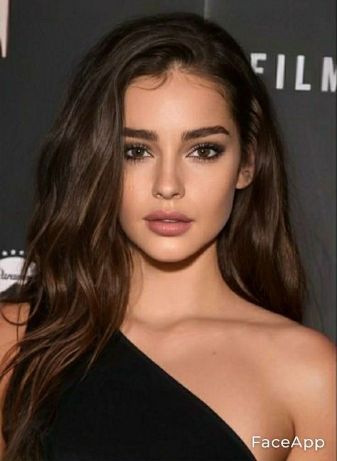 Brunette Makeup, American Beauty, Summer Makeup, Pretty Makeup, Beautiful Makeup, Beauty Face, Pretty Face, Woman Face, Maquillaje De Ojos