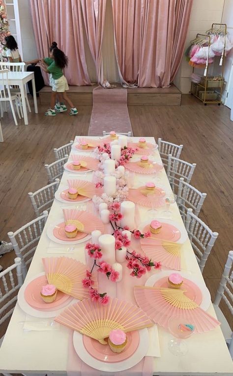 Japanese Wedding Theme, Japanese Theme Parties, Japanese Party, Japanese Theme, Come Dine With Me, Japanese Table, Sushi Night, Japanese Wedding, Bday Party Theme