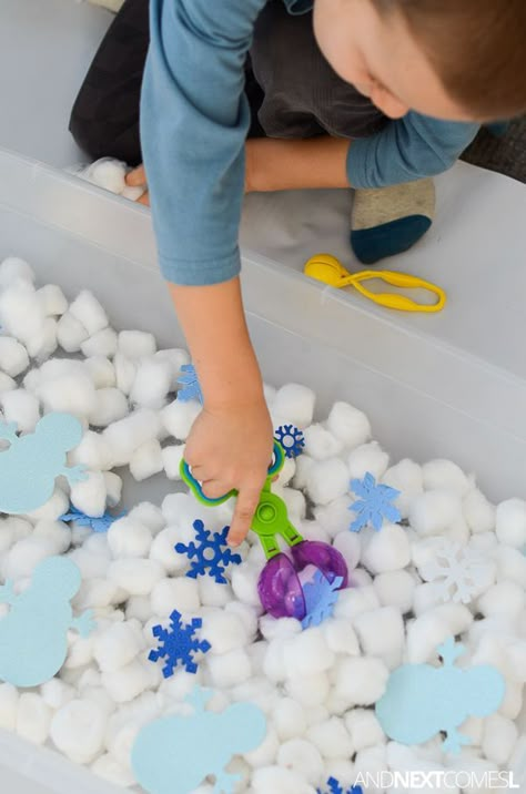 Winter Sensory Bin, Winter Sensory, Room Activities, Winter Activities Preschool, Thema Winter, Snow Activities, Winter Activities For Kids, Toddler Sensory, Tuff Tray