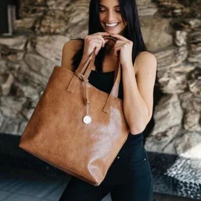 10 Best Vegan Leather Purses & Handbags 2024 - Sustainably Kind Living Vegan Bag, Vegan Purses, Handbags Black, Vegan Handbags, Sustainable Leather, Vegan Leather Handbag, Handbags Luxury, Vegan Bags, Black Vegan