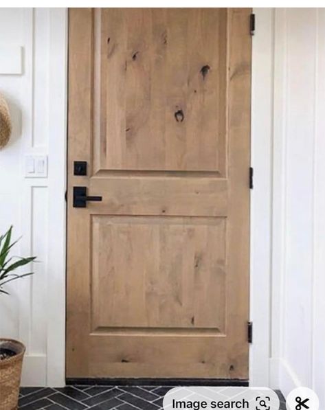 Natural Wood Doors, Usi Interior, Diy Carpentry, Pine Interior Doors, Pine Interior, Coastal Condo, Purple House, Interior Door Styles, Wood Interior Doors