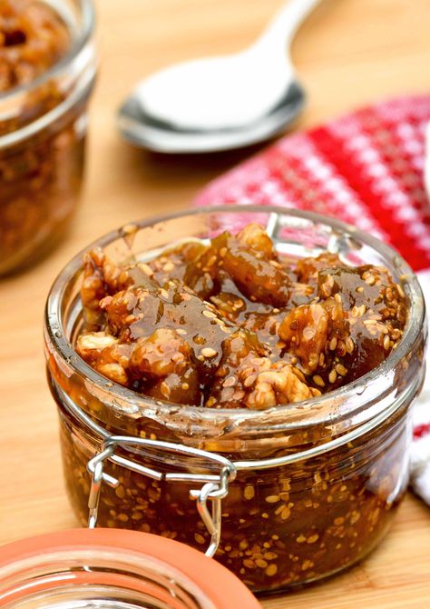 Dried Fig Jam, Dried Fig Recipes, Fig Jam Recipe, Dried Fig, Breakfast Crockpot Recipes, Jam Jam, Lebanese Cuisine, Fig Recipes, Crockpot Breakfast