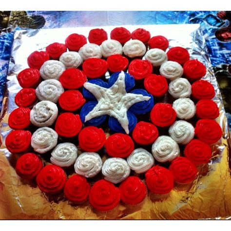 Captain America Cupcakes, Captain America Birthday Party, Captain America Party, Captain America Cake, America Cake, Captain America Birthday, Pull Apart Cupcake Cake, Pull Apart Cake, America Party