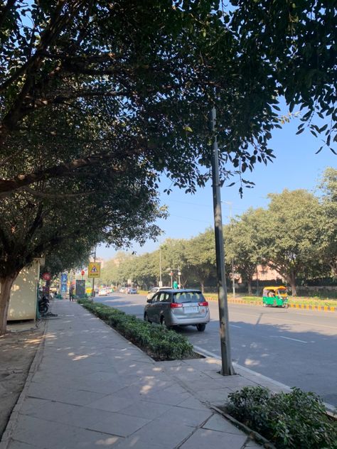 Delhi Delhi Road Snap, Delhi Snaps, Delhi Photos, Delhi Roads, Simple Phone Wallpapers, 18th Birthday Party, Creative Instagram Photo Ideas, Boy Photography Poses, Boy Photography