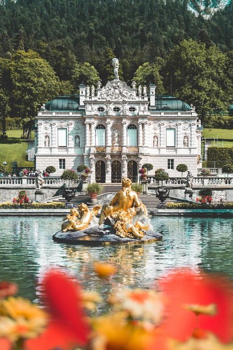 Europe Castles, Linderhof Palace, Castles To Visit, German Architecture, European Castles, Stately Homes, Castles In Scotland, Neuschwanstein Castle, Country Houses