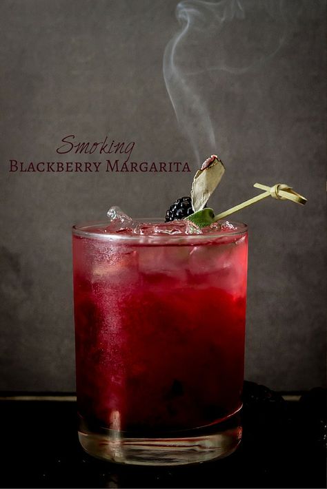 Sage Margarita, Cocktail Halloween, Cocktails Easy, Blackberry Margarita, Halloween Cocktail, Classy Halloween, Red Cocktails, Halloween Cocktails, Fall Cocktails