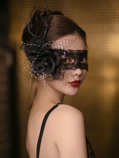 Mascarade Outfit, Mascarade Party Outfit, Masquerade Attire, Masquerade Aesthetic, Princess Mask, Masquerade Ball Masks, Black Masquerade Mask, Masquerade Outfit, Costume Masquerade