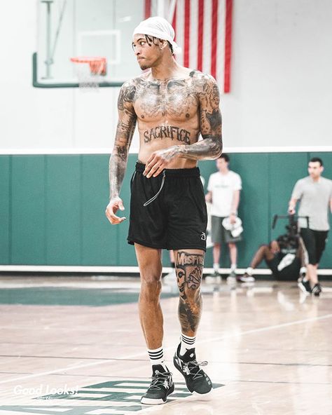 t$unami 🌊 (@kellyoubrejr) • Instagram photos and videos Kelly Oubre Jr, Kelly Oubre, Muster Tattoos, Nba Fashion, Chest Tattoos, Chest Tattoo Men, Leg Tattoo Men, Full Sleeve Tattoos