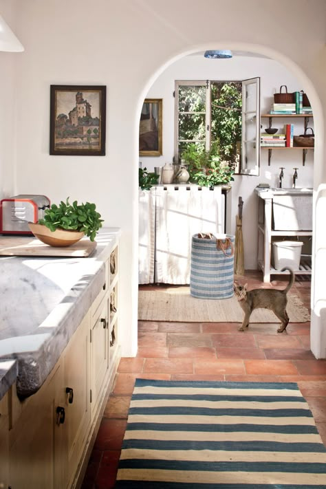 Kitchen Saltillo Tile Floor, Terra Cotta Tile Kitchen Floor, Terra Cotta Porch, Terracota Floors Kitchen, Terra Cotta Floors Kitchen, French Country Kitchen Floors, English Inspired Kitchen, Terra Cotta Tile Floors Kitchens, Terra Cotta Floor Kitchen