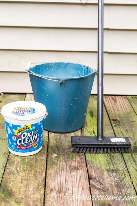 Deck Cleaner Homemade, Clean Deck Without Power Washer, Diy Deck Cleaner, Oxi Clean, Deck Cleaner, Deck Cleaning, Homemade Toilet Cleaner, Clean Baking Pans, Hardwood Floor Cleaner