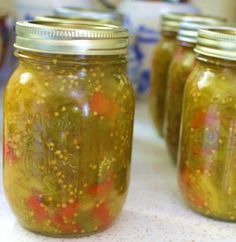 Green Tomato Relish  sounds like a great idea for all those green tomatoes I'm left with at the end of the growing season! Green Tomato Relish Recipe, Tomato Relish Recipe, Green Tomato Relish, Green Tomato Recipes, Relish Recipe, Canning Pickles, Canning Vegetables, Tomato Relish, Tomato Season