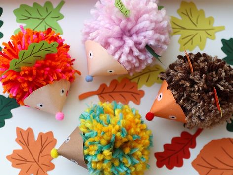 Egels knutselen | Deze egeltjes zijn geweldig om te maken met kinderen! Fall Kindergarten, Craft Club, 4 Kids, Halloween Diy, Kindergarten, Crafts For Kids, Arts And Crafts, Van, Halloween