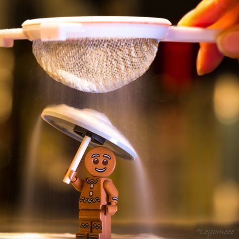 Photo Illusion, Lego Humor, Lego Stormtrooper, Lego Club, Lego Diy, Miniature Photography, Lego Photo, Lego Minifigs, Lego Craft