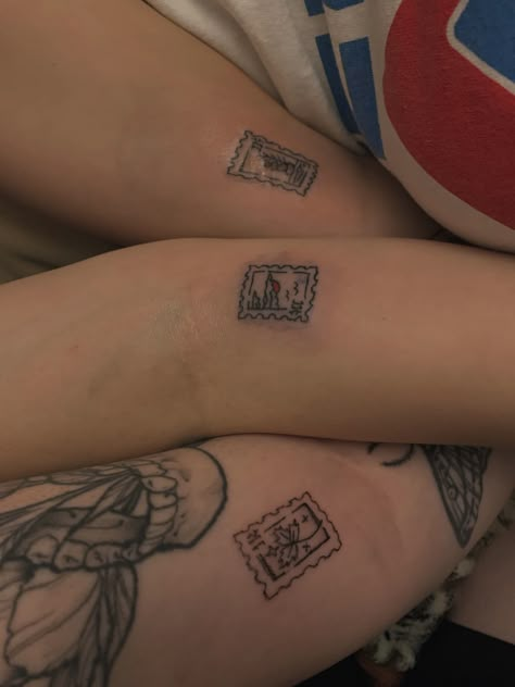 best friend tattoos three friends Four Way Matching Tattoos, Small Matching Tattoos Three People, Matching Tattoos Three Sisters, Three Bff Tattoos Matching, Matching 4 Person Tattoo, Besties Tattoos For 3, Duo Tattoos Friends, Bestie Trio Tattoos, Roomate Tattoo Idea