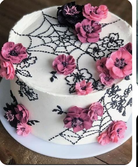 Cake For Party, Gothic Birthday Cakes, Halloween Cake Design, New Cake Design, Bd Cake, Halloween Birthday Cakes, B Day Cake, New Birthday, Fall Cakes