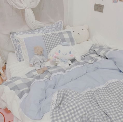 Sanrio Cinnamoroll Room, Cinamoroll Room Ideas, Cinnamon Roll Bedroom Ideas, Cinnamon Roll Room Sanrio, Cinnamon Roll Sanrio Room Ideas, Cinamoroll Room Decor, Cinnamon Roll Sanrio Bedroom, Cinnamonroll Sanrio Room, Aesthetic Sanrio Room