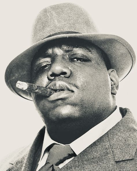 Notorious Big Tattoo Design, Biggie Smalls Tattoo Ideas, Biggie Black And White, Biggie Smalls Black And White, Biggie Smalls Drawing, 2pac Black And White, Biggie Smalls Tattoo, Biggie Tattoo, Notorious Big Tattoo