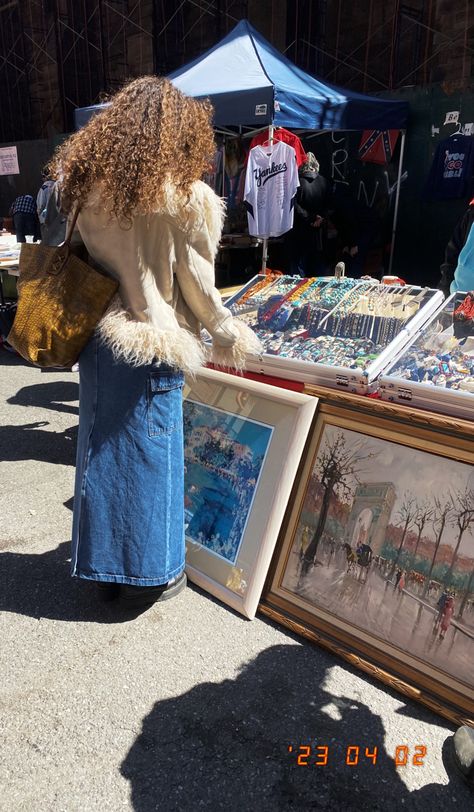 Maxi Skirt Aesthetic, Flea Market Aesthetic, Thrift Market, New York Chelsea, Market Aesthetic, Skirt Aesthetic, New Pen, New York Aesthetic, Urban City