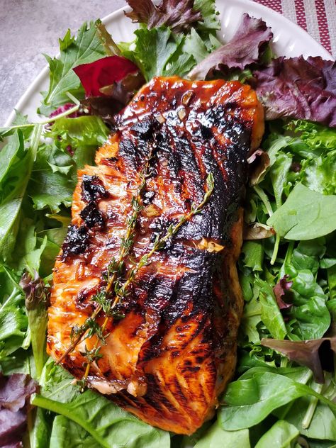 Easy Maple Soy Glazed Salmon Maple Bbq Salmon, Maple Glazed Salmon Grilled, Salmon Recipes Baked Maple Syrup, Salmon Maple Glaze, Maple Glazed Salmon Air Fryer, Salmon Steak Recipes Baked, Salmon Recipes Maple Syrup, Salmon On The Bbq, Maple Soy Glazed Salmon