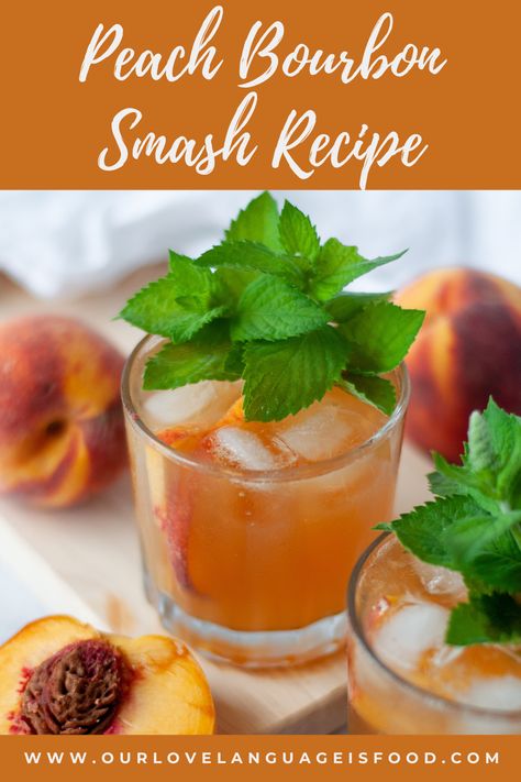 Bourbon Peach Smash, Peach Cocktail Recipe, Whiskey Drinks Recipes, Peach Bourbon, Bourbon Smash, Ginger Cocktails, Peach Drinks, Clinton Kelly, Best Cocktail Recipes