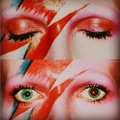 David Bowie~Aladdin Sane Ziggy Stardust, Colorful Makeup, David Bowie, Stardust, Makeup, Green, Make Up