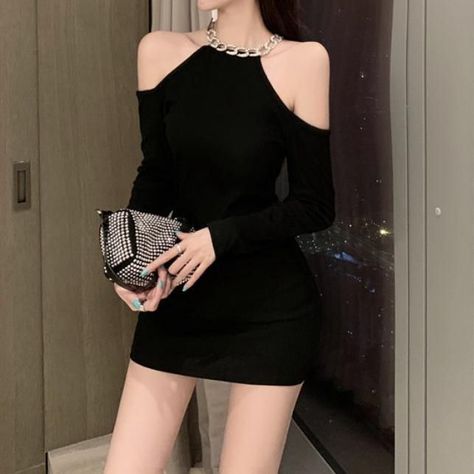 Black Tught Dress, Prom Outfits Short Dress, Fancy Dresses Casual, Korean Fashion Black Dress, Black Aesthetic Dress Korean, Fancy Korean Dresses, Cute Short Black Dresses, Part Dresses Classy, Black Short Dress Aesthetic