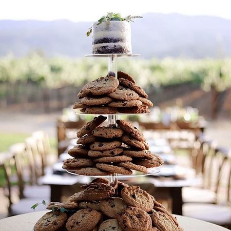 If you can't find me, I will be right here admiring this tower of cookies. #weddinginspiration #regram #weddingdetails Cookie Tower, Dessert Display Wedding, Cookie Display, Cake Tower, Giant Cookie, Wedding Chocolate, Wedding Display, Copper Wedding, Dessert Display