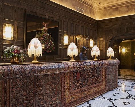 Beekman Hotel, Thompson Hotel, World Trade Center Nyc, Manhattan Hotels, Lobby Reception, Nyc Hotels, Vintage Industrial Style, Hotel Reception, Vintage Hotels