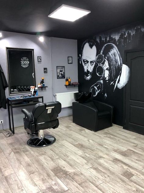 Barber Shop Pictures, Barbershop Design Interior, Barber Shop Interior, Barber Haircuts, Home Hair Salons, Hair Salon Design, Hair Salon Interior, Salon Suites Decor, Barbershop Design