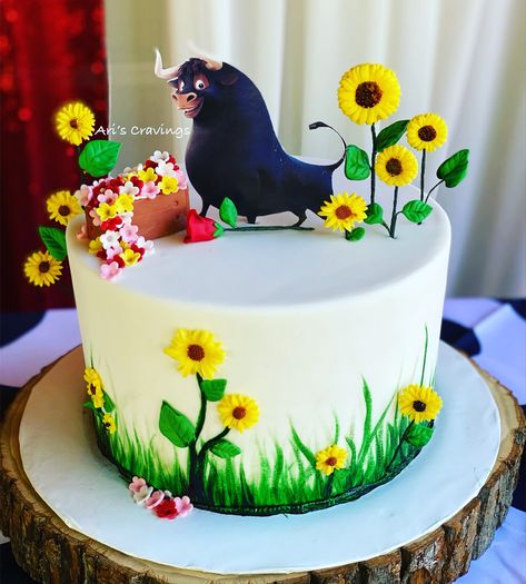 Birthday Door Decorations, Ferdinand The Bull, Birthday Cale, Ferdinand The Bulls, Birthday Door, Disney Party, The Bull, Birthday Party Cake, 3rd Birthday Parties