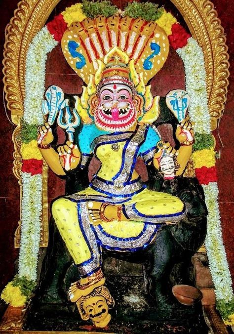 Pratyangira Devi Images, Prathyangira Devi, Pratyangira Devi, Kali Yantra, Lord Narasimha, Sanathana Dharma, Devi Maa, Durga Kali, Devi Images