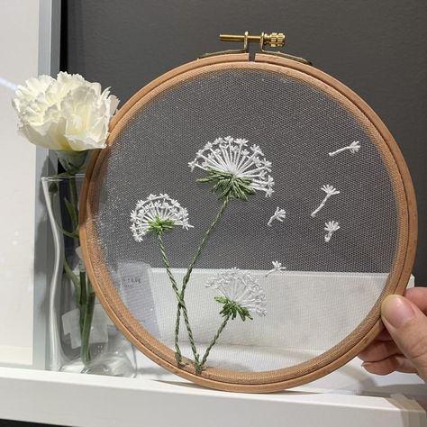 Embroidery Hoop Crafts, Learning To Embroider, Popsicle Crafts, Beginner Embroidery, Embroidery Wall Art, Hand Embroidery Videos, Hand Embroidery Projects, Hat Embroidery, Hand Embroidery Design