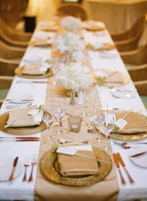 Tradicional y elegante Tablescape Photography, Charleston Place Hotel, White Bridesmaids Dresses, Setting Photography, Gold Tablescape, Champagne Reception, Champagne Table, White Tables, Bridals By Lori