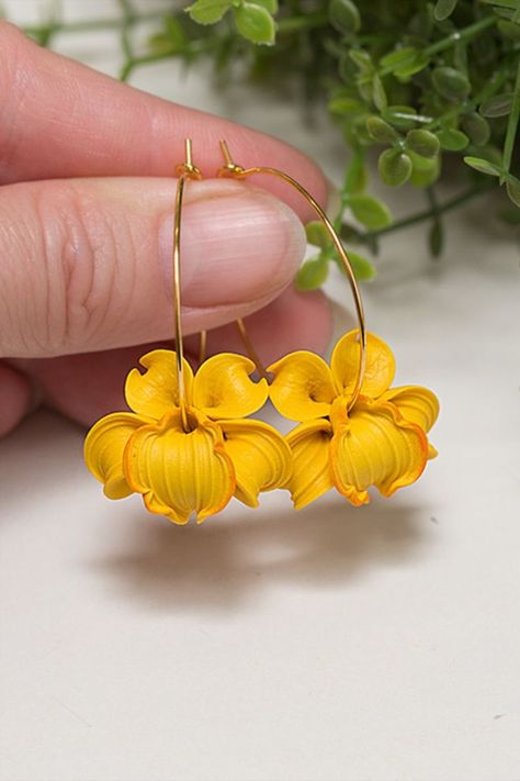 Gold color hoops earrings with yellow polymer clay orchid. Polymer Clay Orchid, Clay Orchid, Hoops Earrings Gold, Turquoise Flower Earrings, Wedding Flower Jewelry, Orchid Earrings, Yellow Orchid, Types Of Earrings, Handmade Lampwork Bead