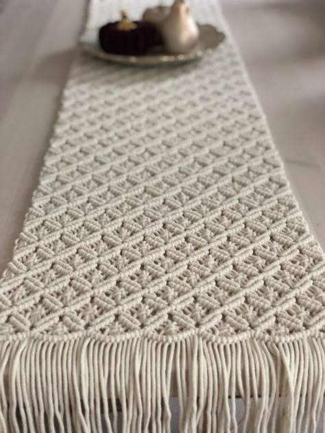 Macrame Place Mats, Macrame Rug, Macrame Pillow, Simpul Makrame, Pola Macrame, Macrame Runner, Macrame Table, Macrame Knots Tutorial, Makramee Diy