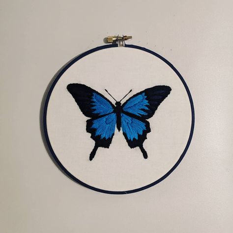 Blue and black butterfly embroidery hoop art home decor available for sale on Etsy Blue Butterfly Embroidery, Blue And Black Butterfly, Hoop Art Wall Decor, Navy Blue Paint, Hoop Art Wall, Butterfly Outline, Navy Embroidery, Embroidery Hoop Wall Art, Bead Embroidery Tutorial