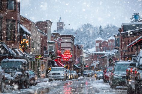 Buckle up for a 3-hour road trip to a magical winter wonderland in Galena. Romantic Winter Getaways, Things To Do In Winter, Galena Illinois, Holiday House Tours, Winter Cabin, Romantic Vacations, Winter Getaway, Winter Adventure, Mountain Resort