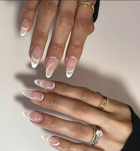 French Tip Clear Base, Cute Oval French Tip Nails, Curvy Lines Nails, Irregular French Nails, White And Clear Nails Design, Short Almond Nails 2023, Oval Biab Nails, Baddie Maintenance, Asymmetrical French Tip